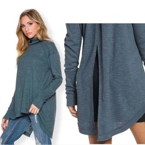 We The Free Muted Blue Split Back Turtleneck Long Sleeve Textured Top Size Small